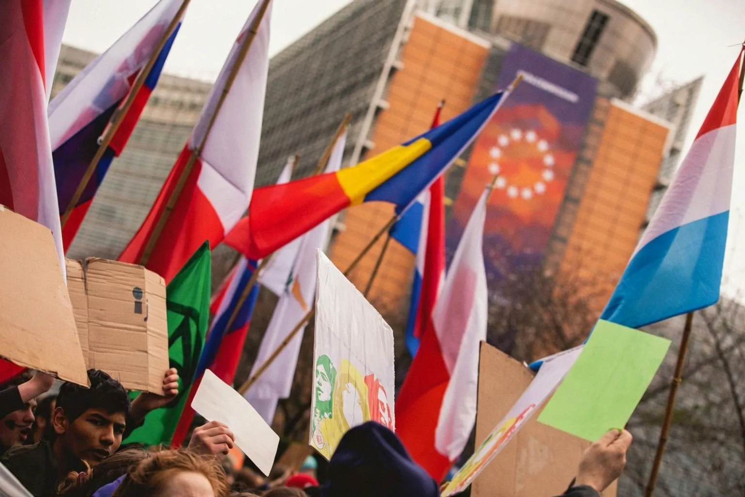 EU Electrify Now Strategy Targets 35% Global Energy Shift by 2035