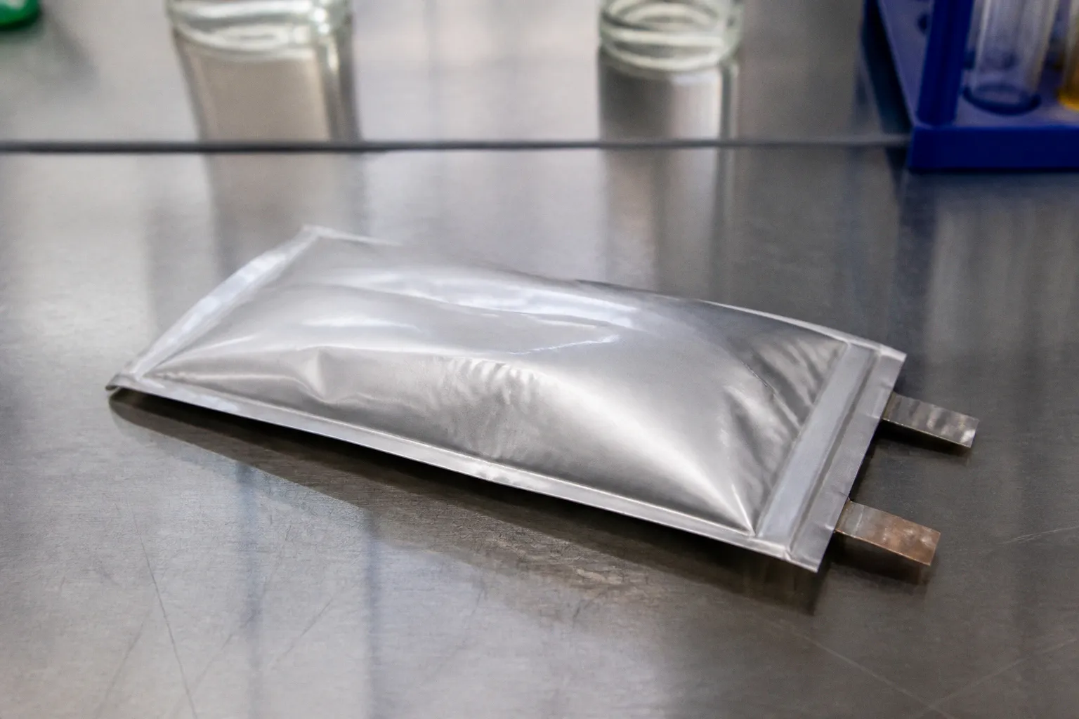 Silicon anode battery swelling: the chemistry of degradation